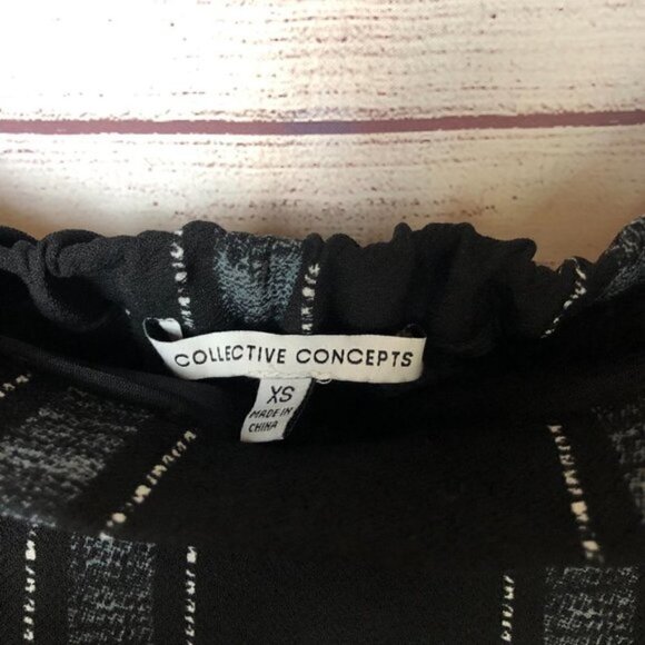 Collective Concepts Off Shoulder Striped Dress XS - Picture 4 of 6